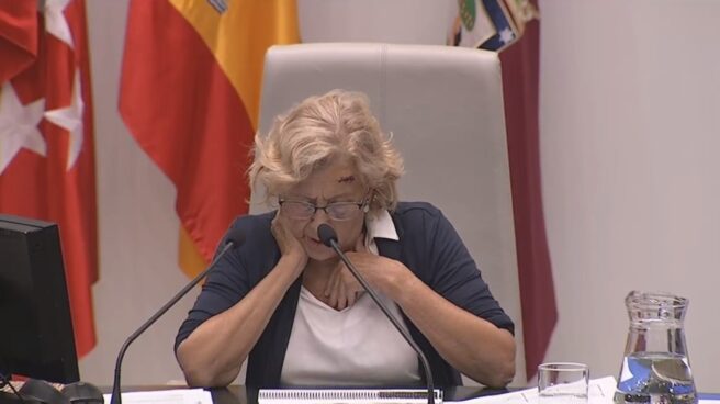 Bronco pleno del Ayuntamiento de Madrid con Carmena magullada tras su caída