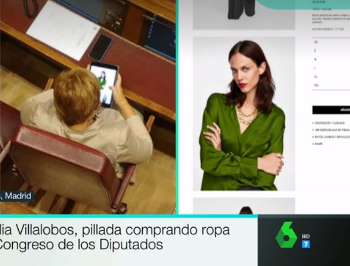 Celia Villalobos, pillada ojeando ropa en su tablet por las cámaras de La Sexta.