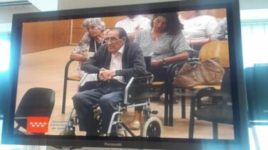 El fiscal pide 11 años para el doctor Vela en primer juicio por bebés robados