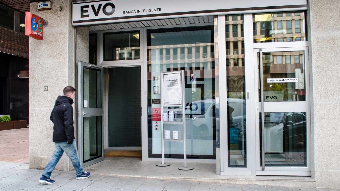 Bankinter adquiere los negocios de EVO Banco y Avantcard, su filial de