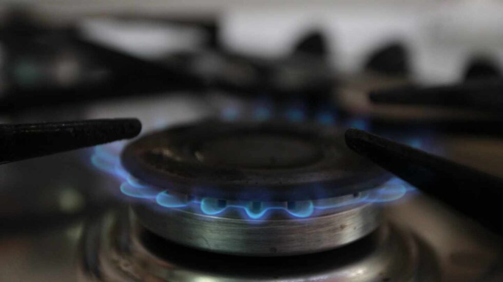 El precio del gas natural para hogares se dispara un 8% el último trimestre del año.