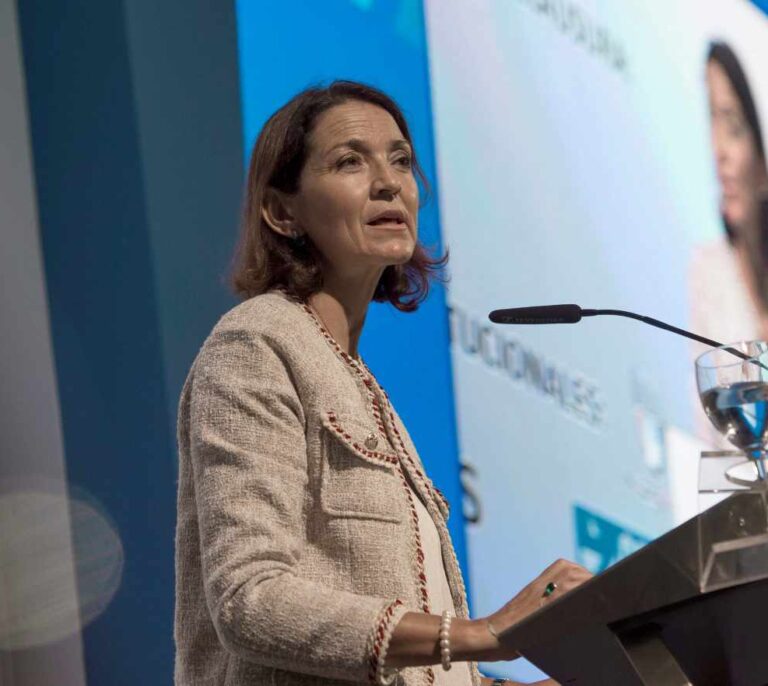 El Gobierno mantiene en vilo a las tecnológicas y no aclara si habrá ‘tasa Google’