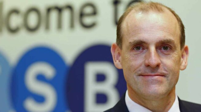 Paul Pester Paul Pester, consejero delegado de TSB.
