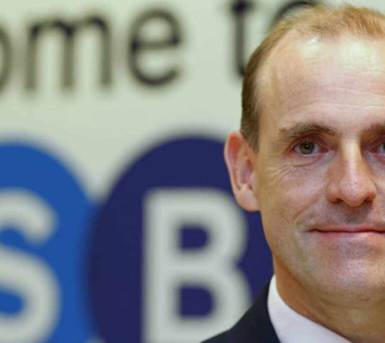 El fiasco tecnológico de la filial británica de Sabadell cuesta el puesto a su CEO