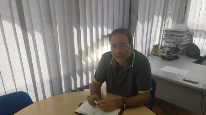 Villalobos entrevistado en la sede de la Federación de Vecinos de Madrid. Villalobos entrevistado en la sede de la Federación de Vecinos de Madrid.