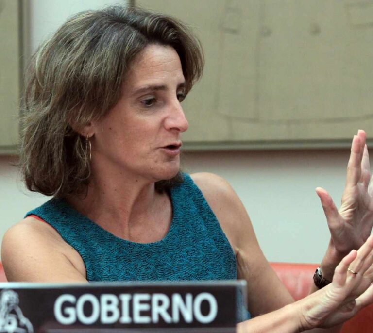 El plan de choque del Gobierno servirá para bajar el recibo de la luz 2 euros al mes
