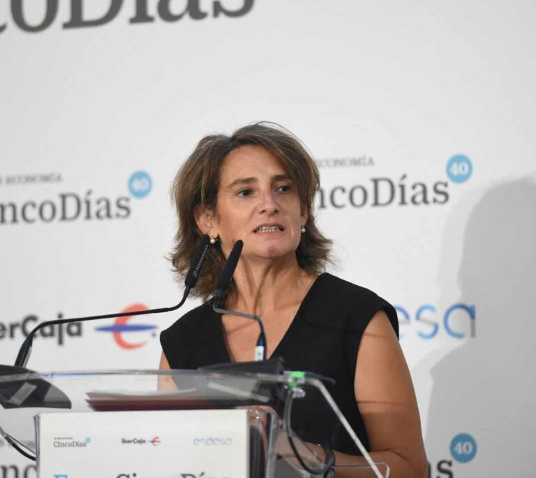 El Gobierno admite que el precio de la luz subirá más a la espera de una reforma total