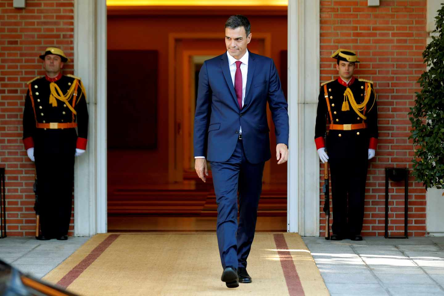 Las acusaciones de plagio en la tesis de Pedro Sánchez sacuden la Moncloa