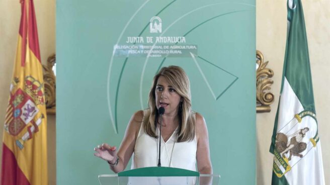 Susana Díaz critica las "prioridades" de Rivera: "Yo trabajo por los andaluces"