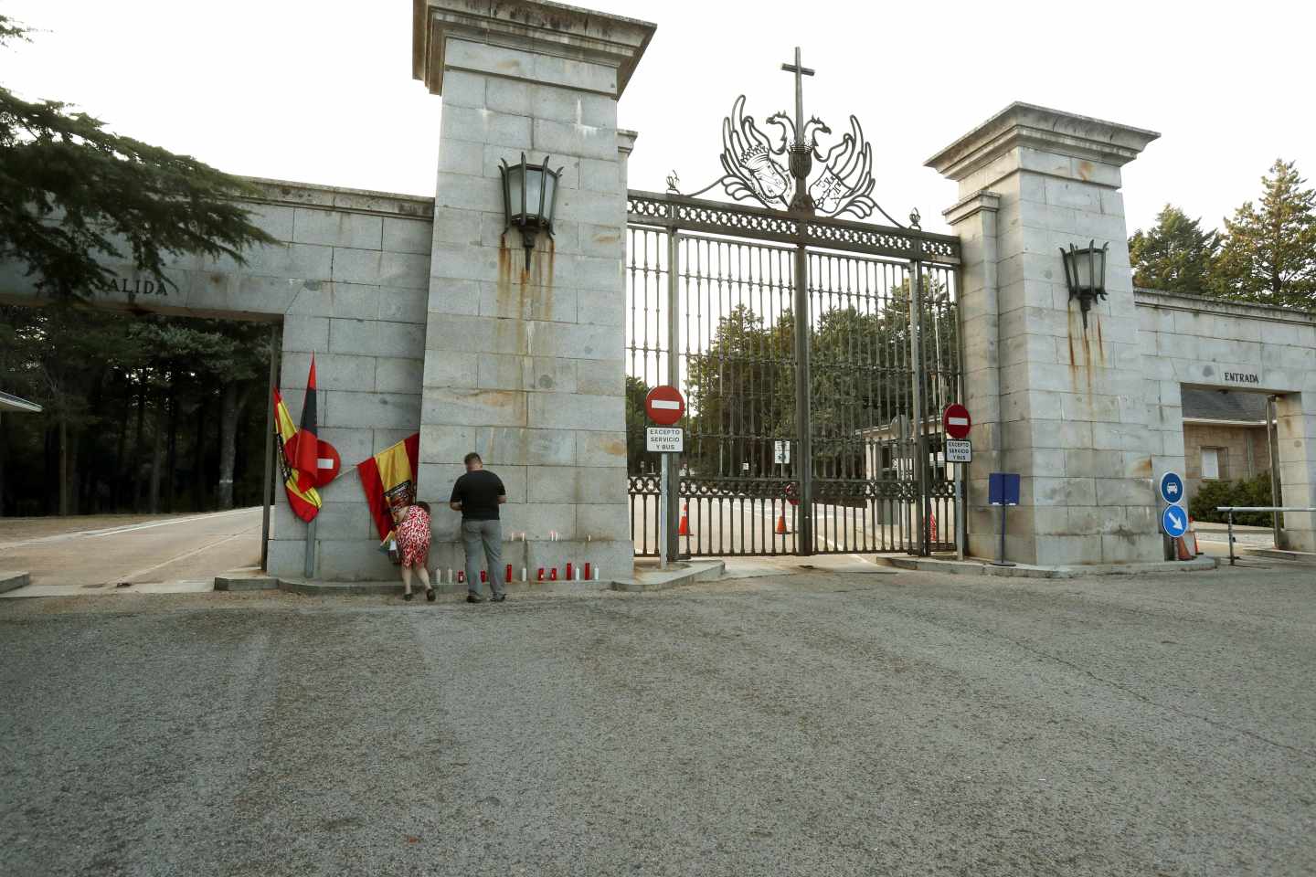 La familia Franco pide al Defensor del Pueblo que recurra la exhumación de los restos del dictador