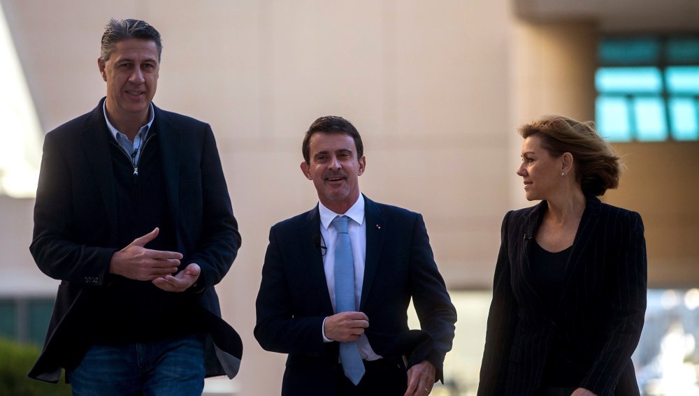 Valls junto a Cospedal y Albiol en un acto del PP