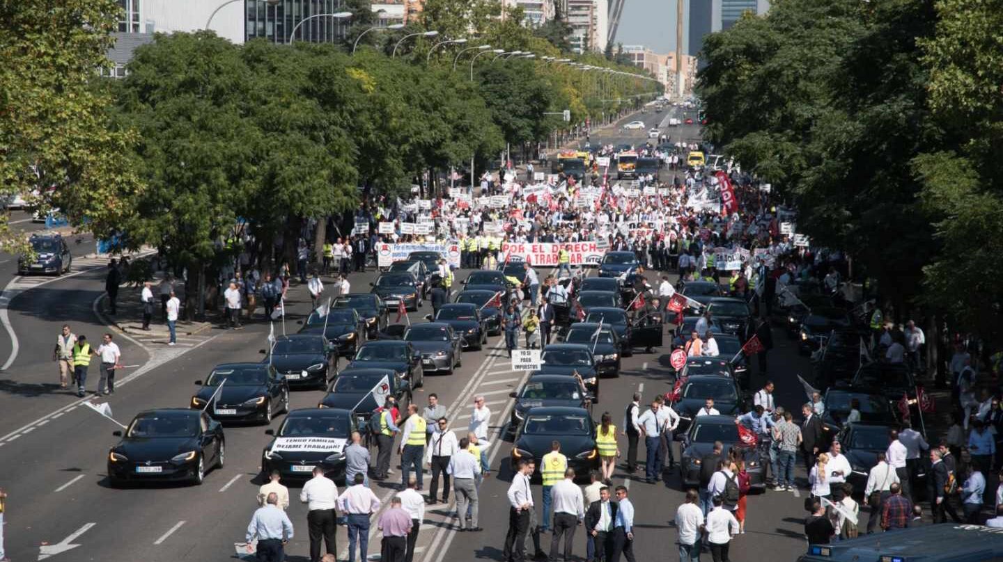 Manifestación de conductores con licencia VTC en Madrid.