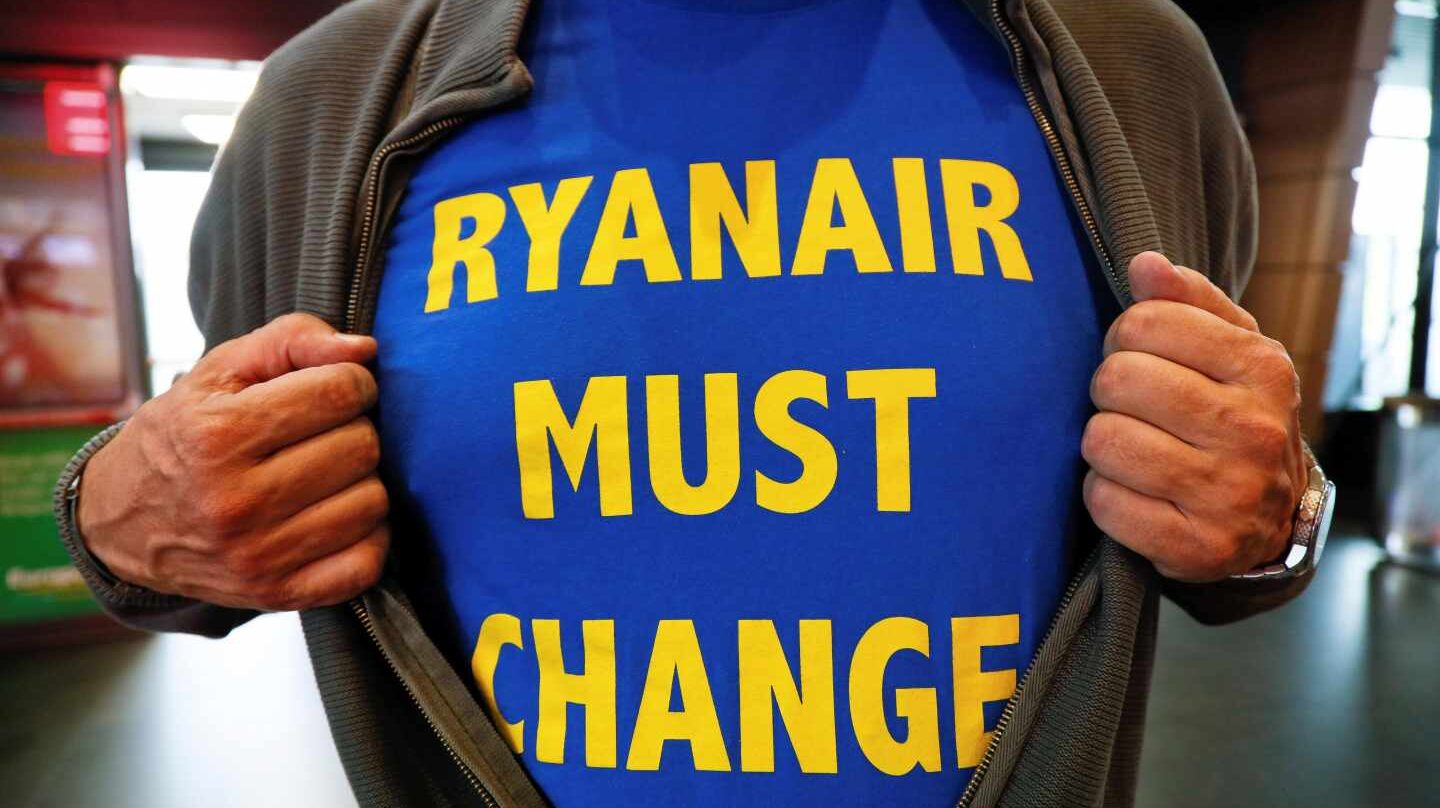 El hundimiento de Ryanair convierte a IAG en la aerolínea más valiosa de Europa.