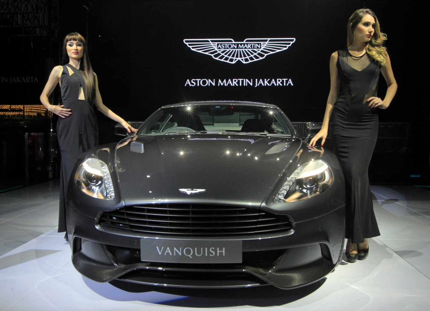 Accidentado debut en bolsa de Aston Martin, el vehículo de James Bond.
