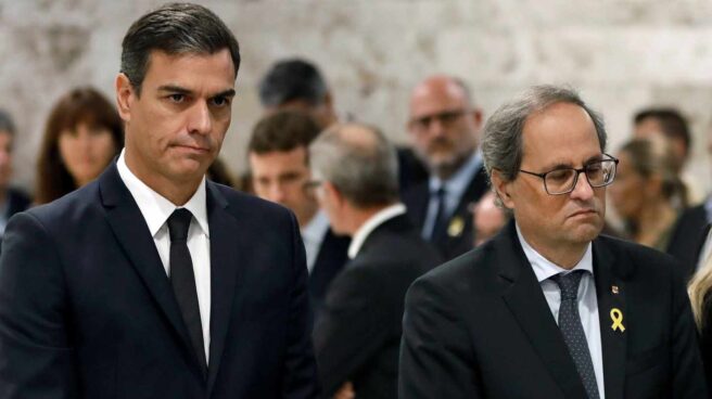 Pedro Sánchez y Quim Torra, durante la ceremonia por la muerte de Montserrat Caballé.