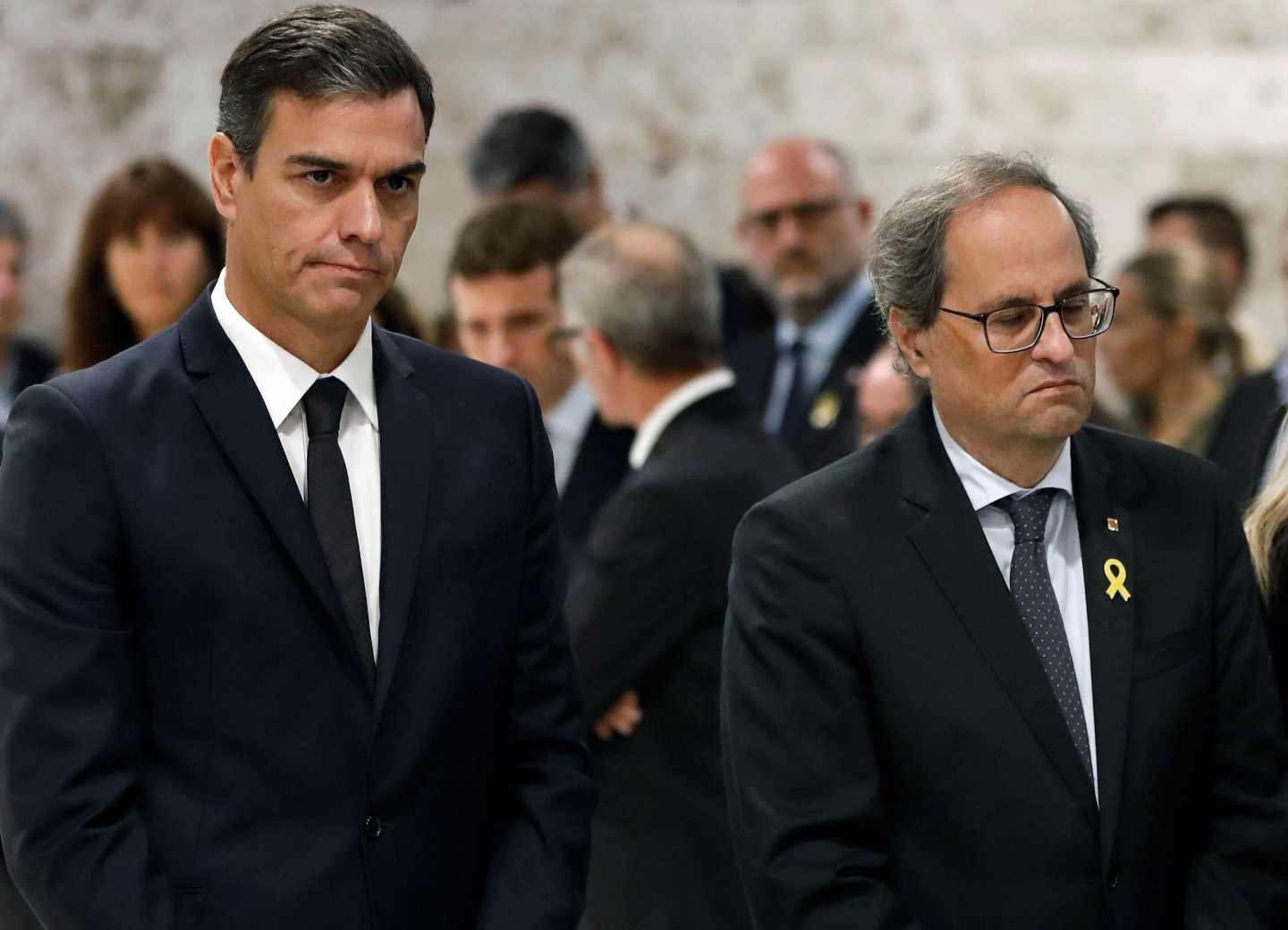 Pedro Sánchez y Quim Torra, durante la ceremonia por la muerte de Montserrat Caballé.