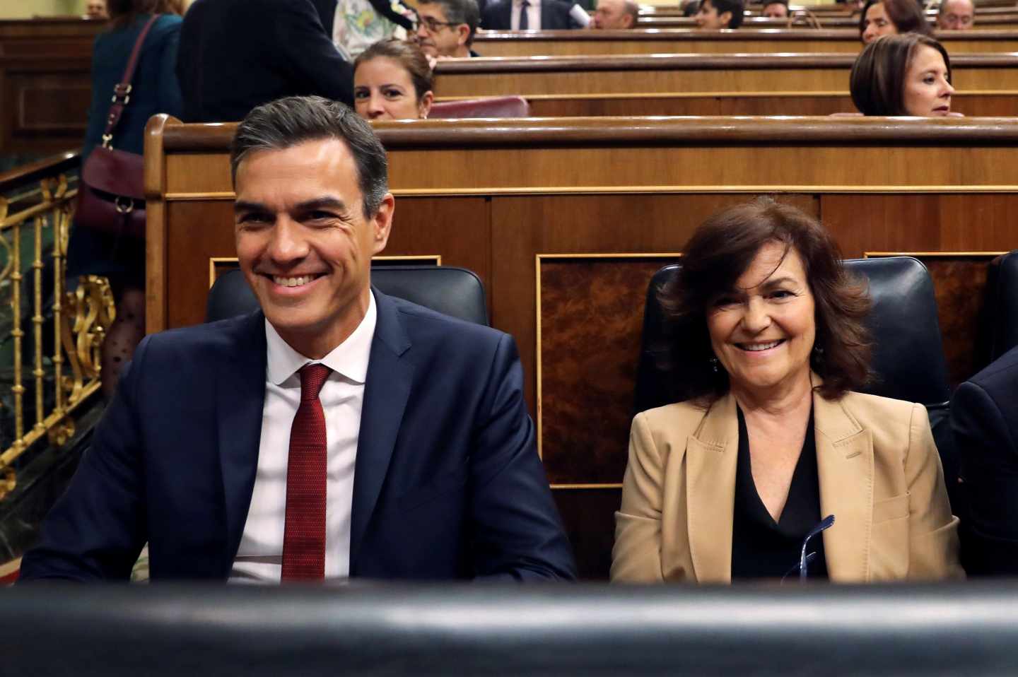 Pedro Sánchez acusa a Casado de "romper la lealtad de la oposición en cuestiones de Estado"