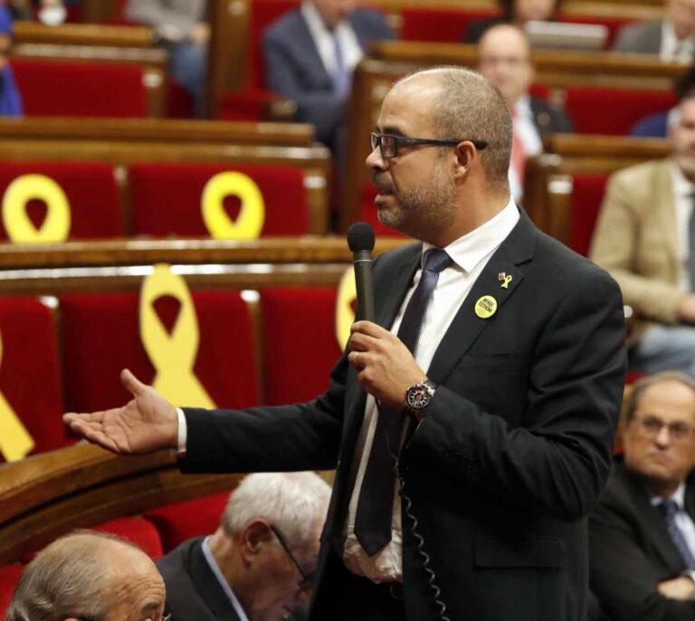 El TSJC imputa al "conseller" de Interior por promover el 1-O entre los alcaldes