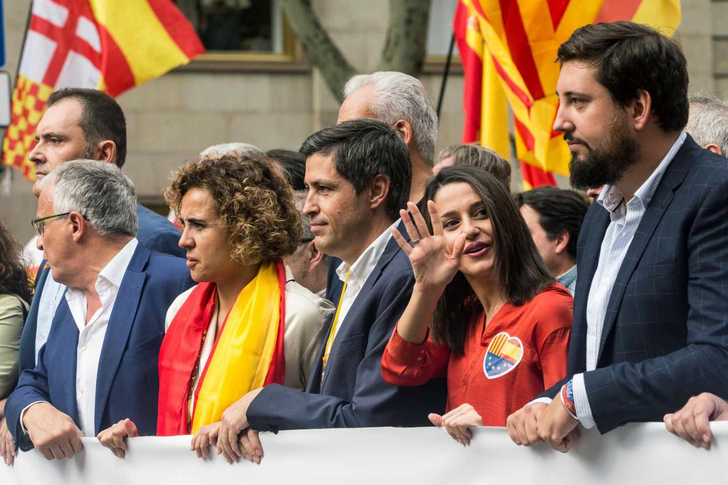 Trescientas mil personas marchan en Barcelona por el Día de la Hispanidad