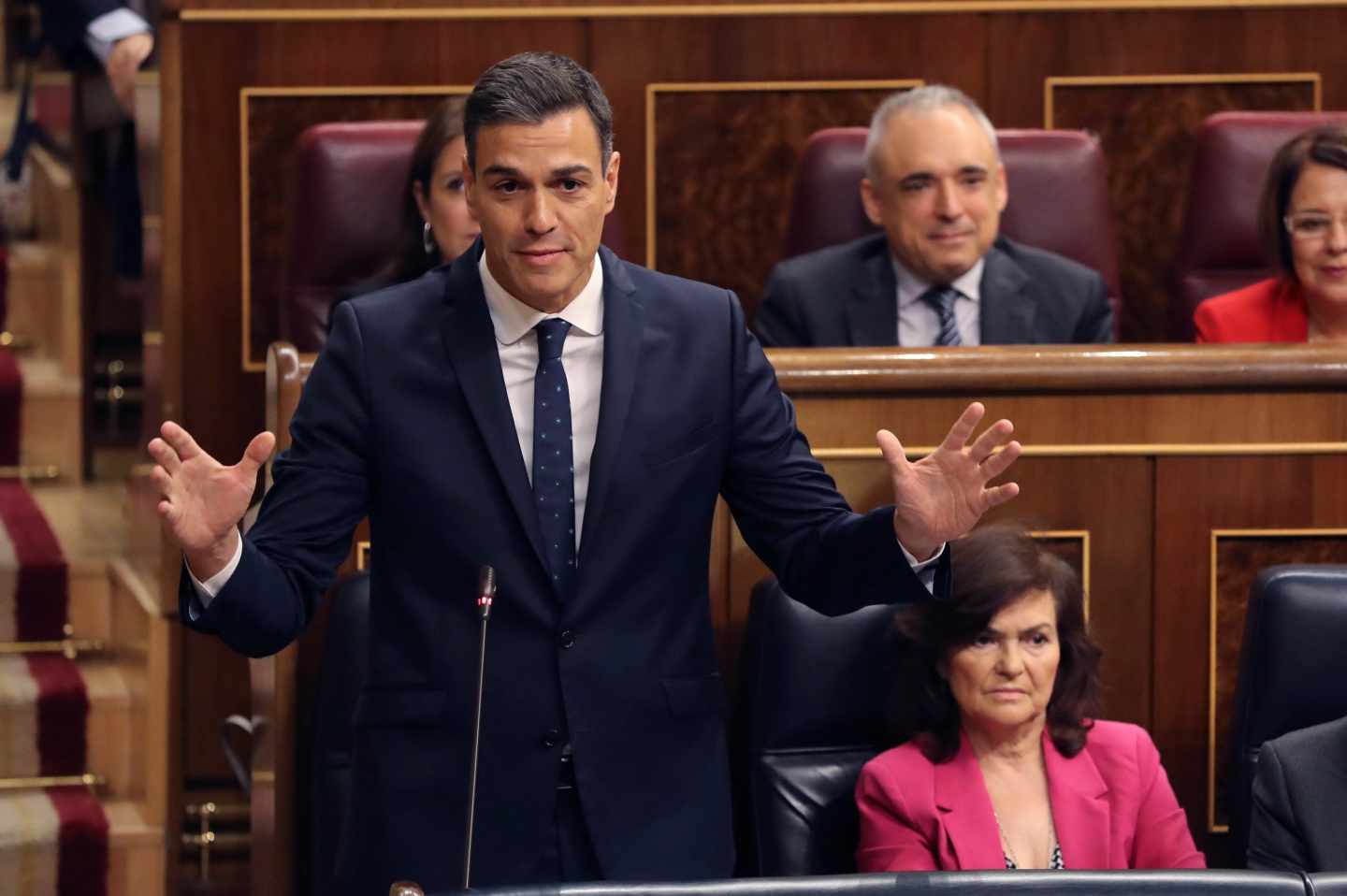 Las encuestas privadas desmienten al CIS y reducen a dos puntos la distancia PSOE-PP