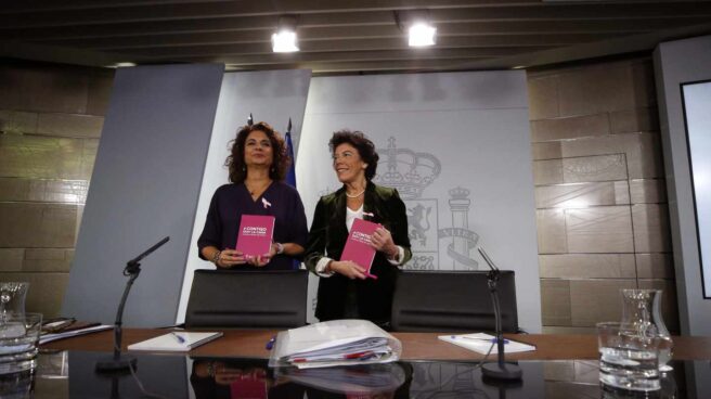 Montero y Celaá, tras el Consejo de Ministros. Montero y Celaá, tras el Consejo de Ministros.