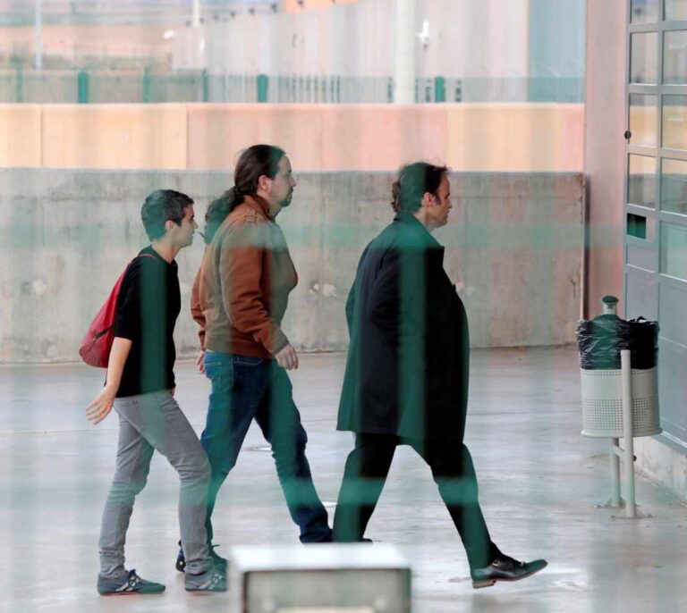 Pablo Iglesias no convence a Junqueras tras dos horas de reunión en la cárcel