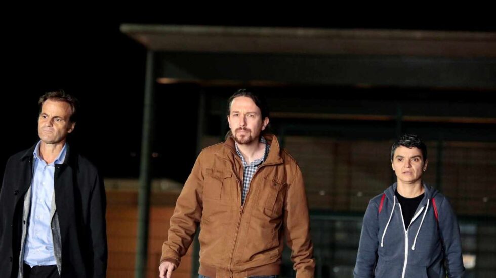 Pablo Iglesias sale de la cárcel de Lledoners.