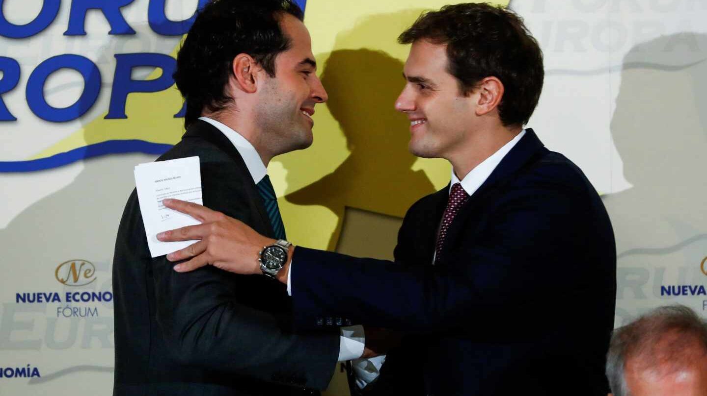 El portavoz de Ciudadanos en Madrid, Ignacio Aguado, junto a Albert Rivera.