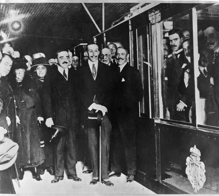 Y Alfonso XIII cogió el Metro