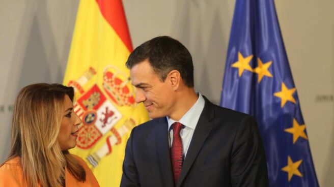 Susana Díaz califica de muy "satisfactoria" su reunión de más de dos horas con Sánchez