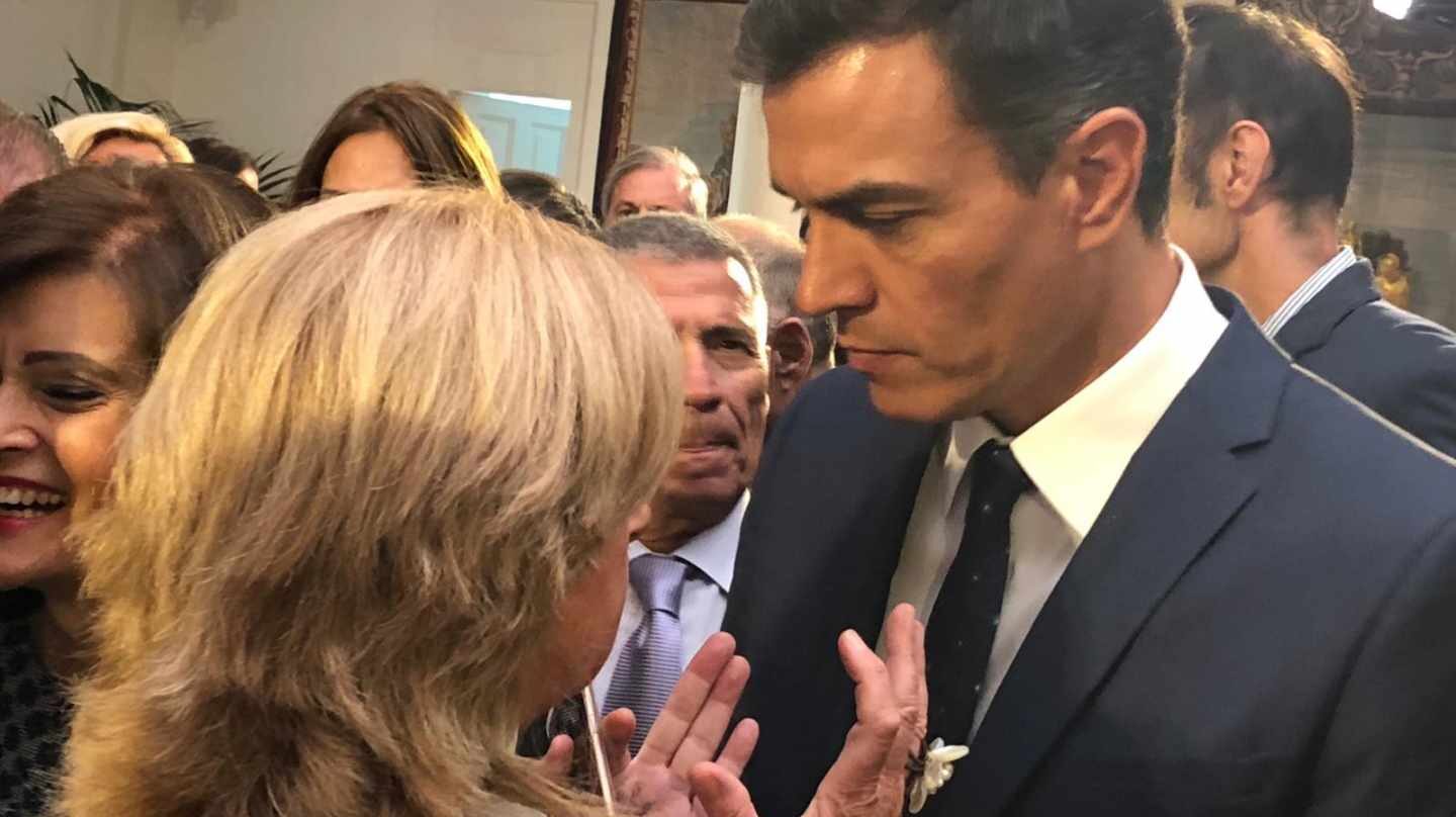 La presidenta de Covite, Consuelo Ordóñez, durante su encuentro con Pedro Sánchez tras el acto por el final de ETA.