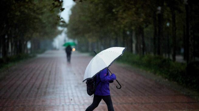 Cinco provincias están este martes en riesgo por fuerte oleaje, lluvias y tormentas