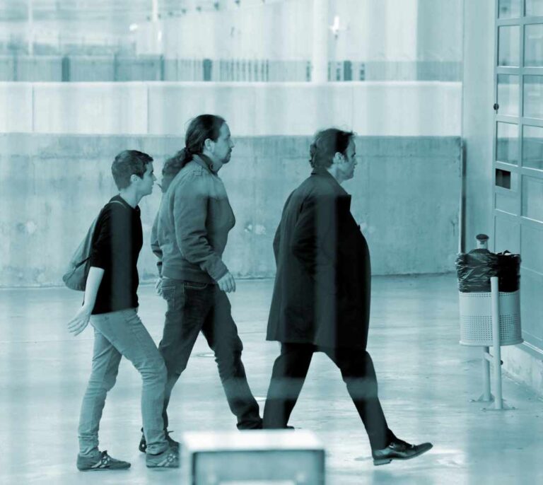 Jugarse España como un paquete de cigarrillos