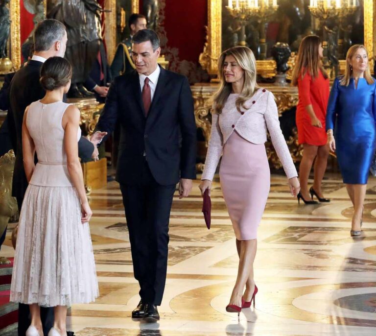 La Casa Real asume el error de protocolo que hizo meter la pata a Sánchez