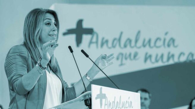 La presidenta andaluza, Susana Díaz, durante su intervención en la reunión del comité director del PSOE-A hoy en Sevilla, donde ha sido nombrada candidata a las elecciones andaluzas.