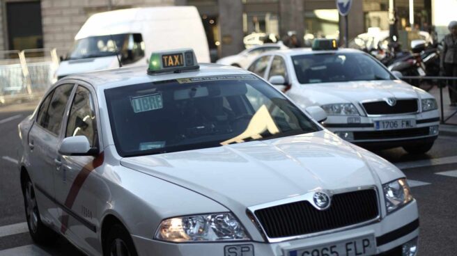 Los taxistas de Madrid venden parte de su sede para hacer frente a los VTC
