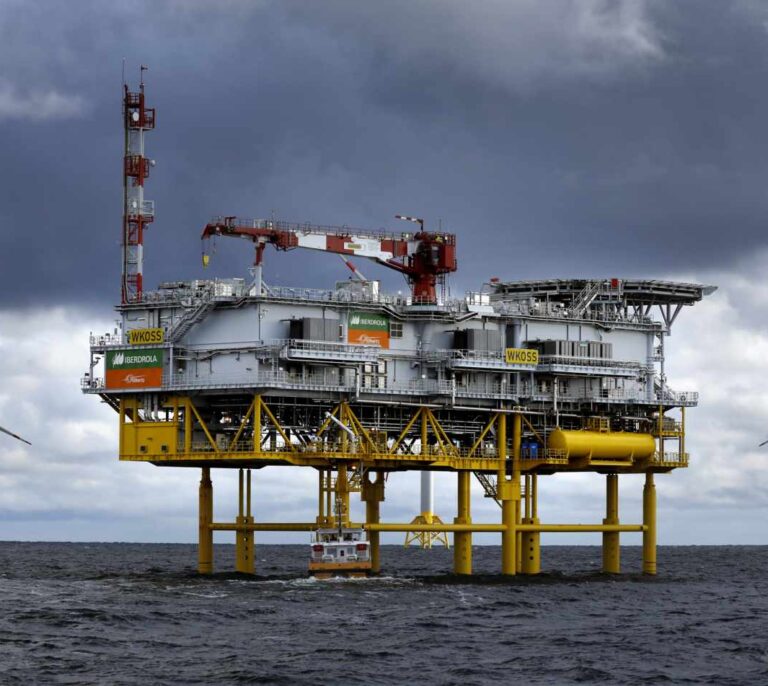 Iberdrola inaugura su primer parque eólico marino en Alemania