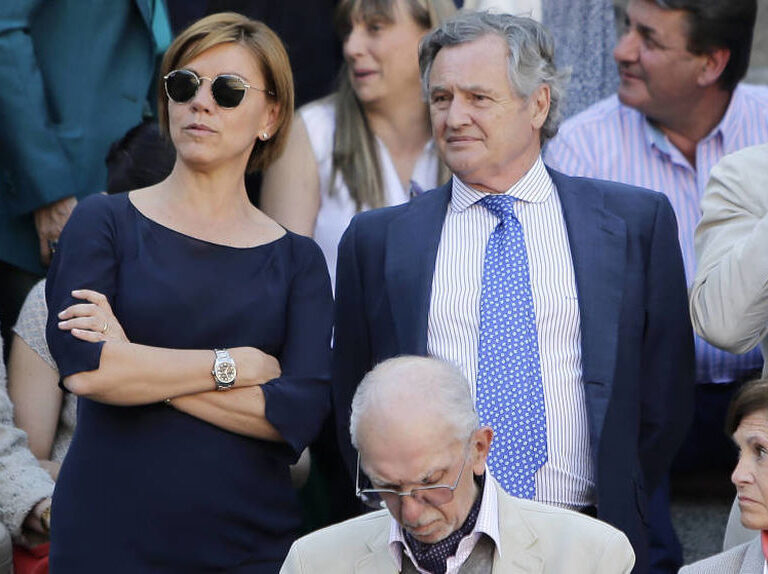 Cospedal y su marido dan positivo por coronavirus y permanecen en cuarentena en su domicilio