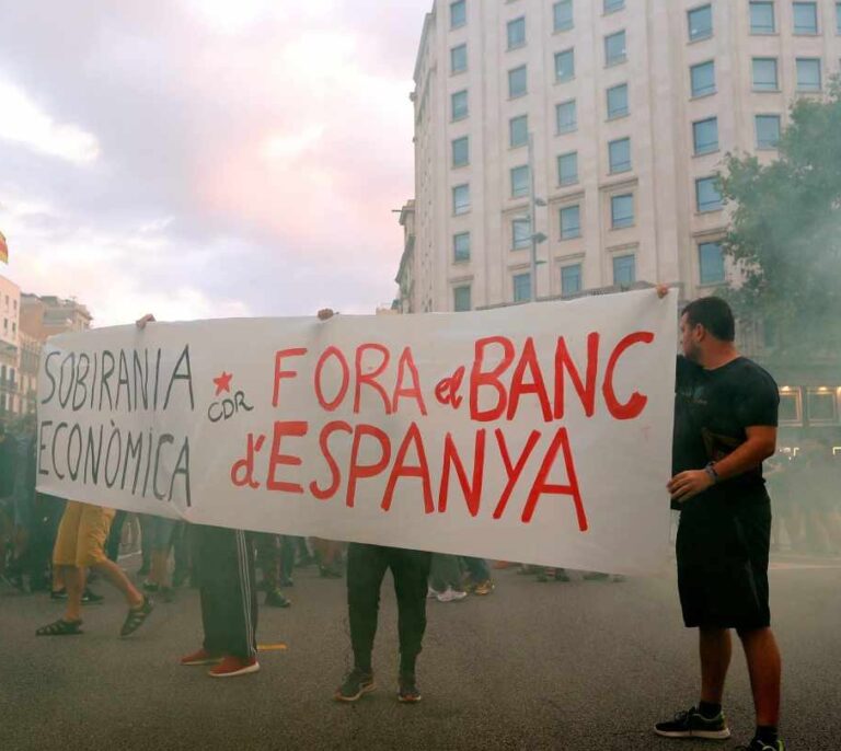 Los CDR toman las riendas del "otoño caliente" catalán
