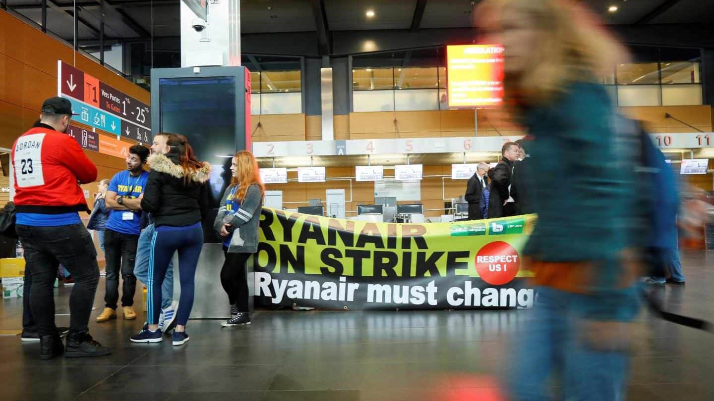 Ryanair amenaza a los pilotos con la pérdida de beneficios si van a la huelga