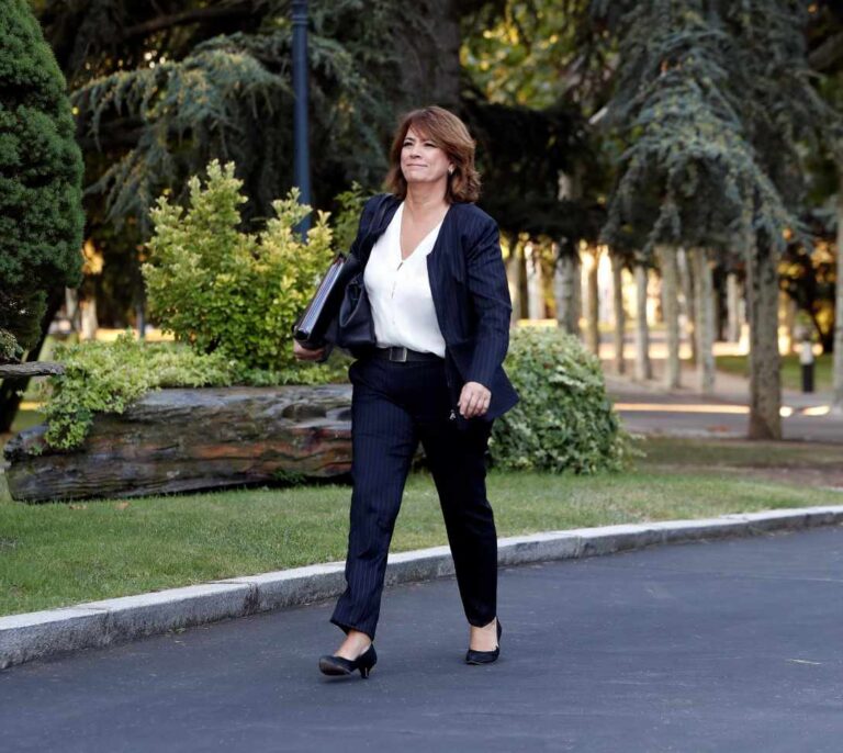 El Gobierno negocia ya con el PP la elección de un nuevo CGPJ "paritario"