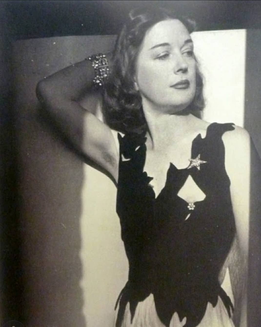 Dorothea Tanning, por Man Ray.