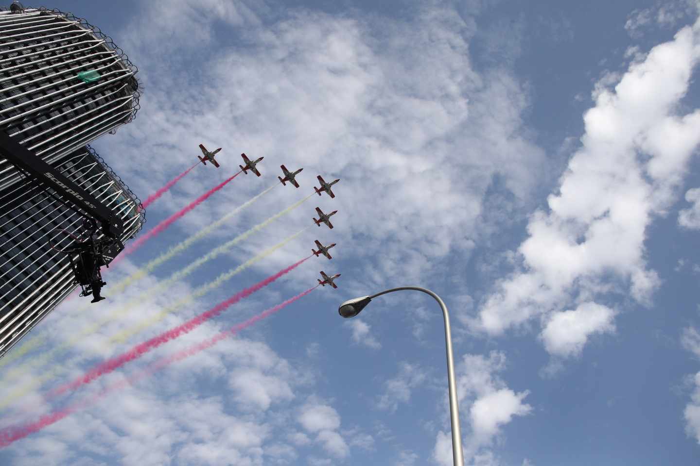 Paso de la Patrulla Águila.