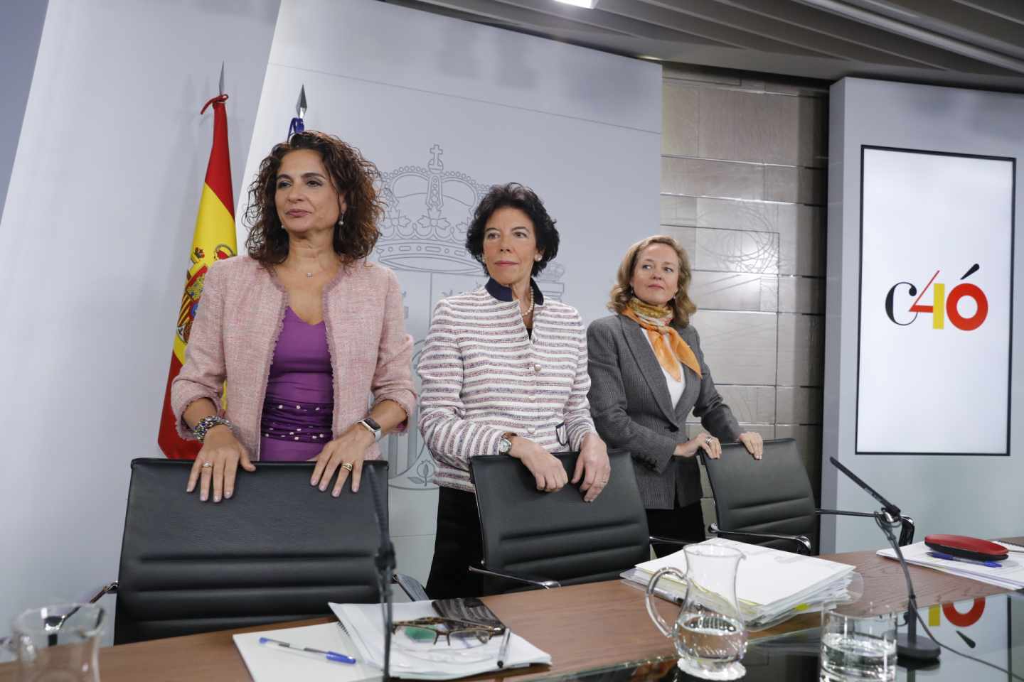 Las ministras de Hacienda, María Jesús Montero; portavoz, Isabel Celaá; y de Economía, Nadia Calviño.