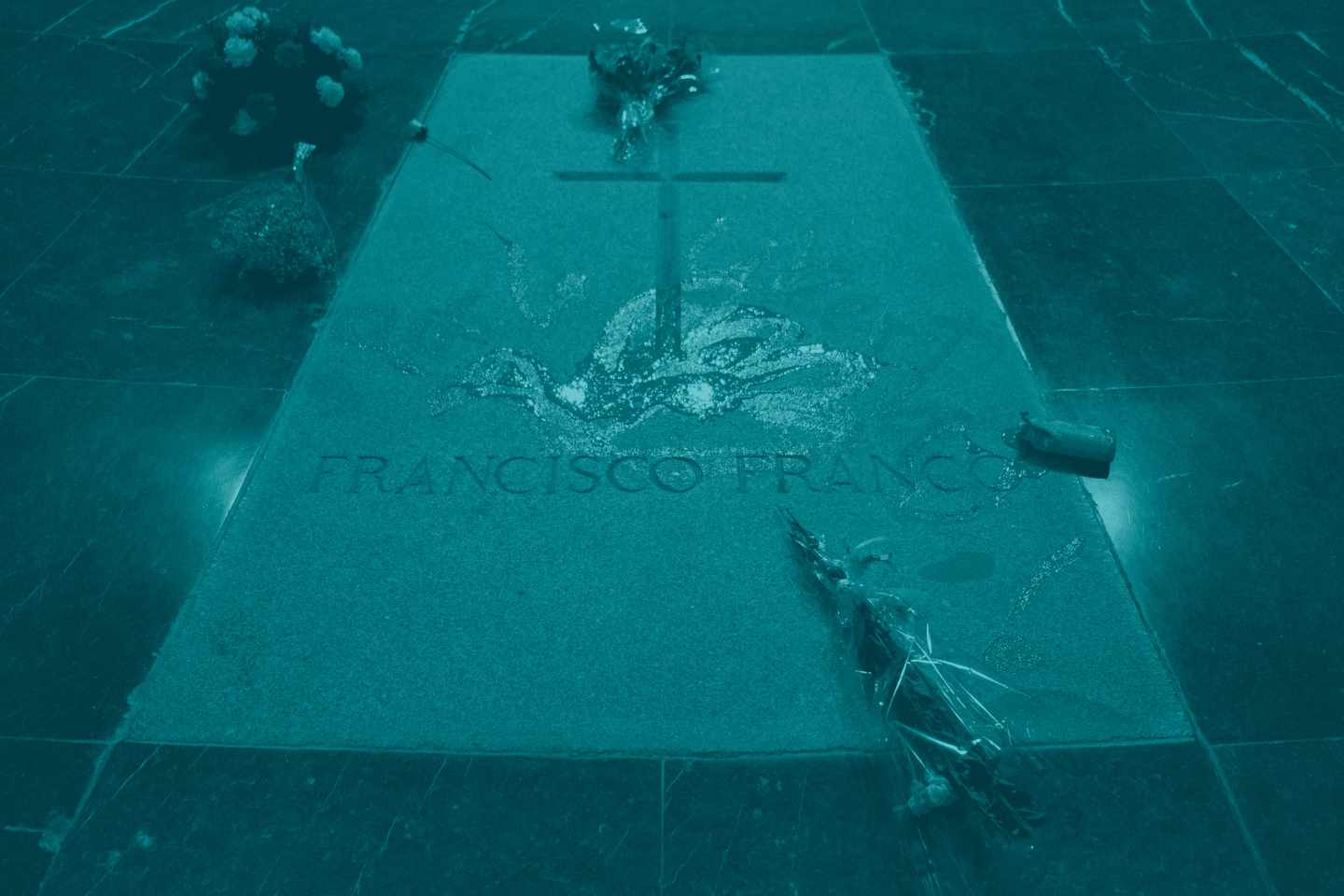 La tumba de Franco tras la intervención de Enrique Tenreiro.
