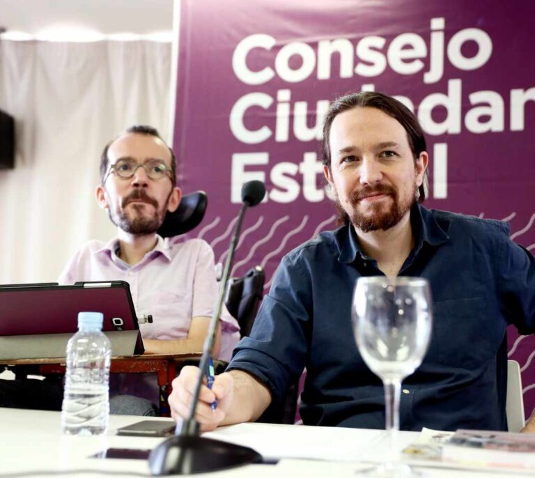 Podemos modifica su web para ocultar información sensible de sus dirigentes