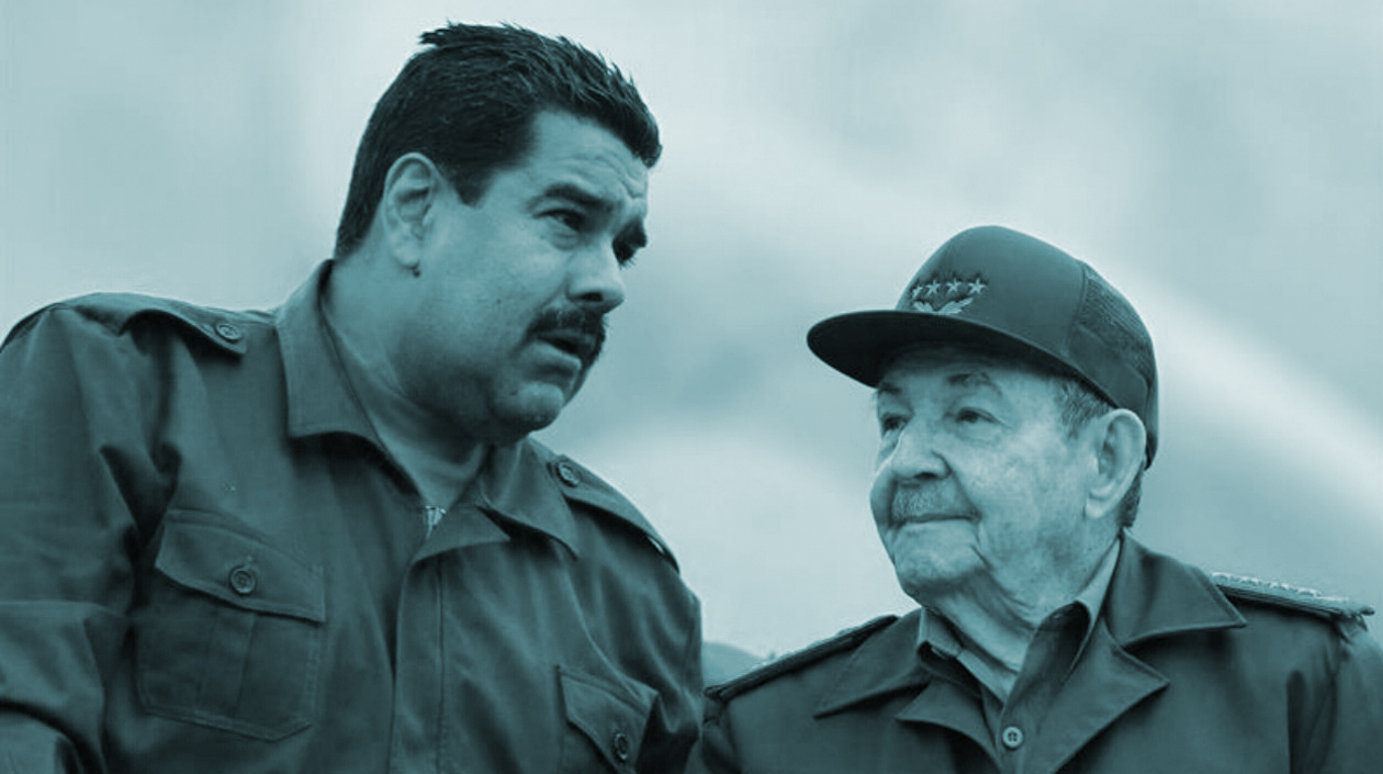 El presidente del Gobierno cubano, Raúl Castro, junto al presidente de Venezuela, Nicolás Maduro.