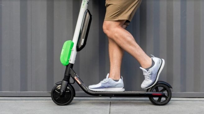 Imagen de un patinete. Imagen de un patinete.