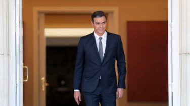 Sánchez planta al Senado para no responder por las sospechas de plagio en su tesis