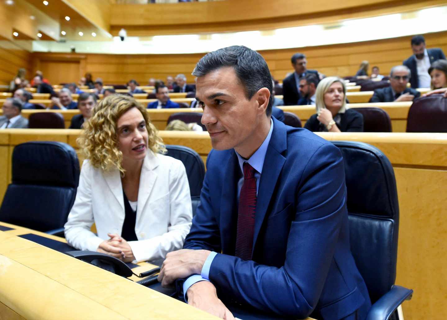 Meritxell Batet y Pedro Sánchez.